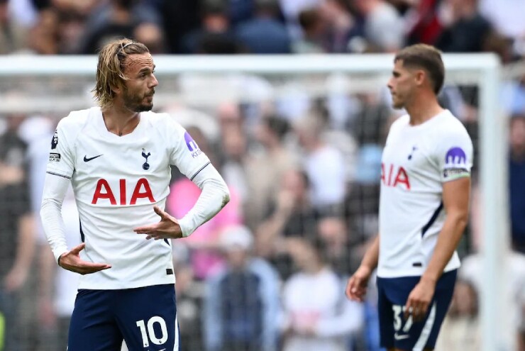 Hàng loạt nhà tài trợ áo đấu tháo chạy khỏi Tottenham sau chuỗi thành tích yếu kém