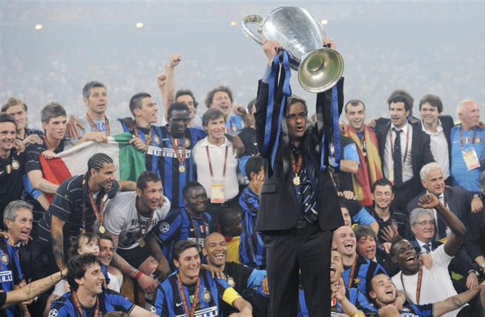 Jose Mourinho khi còn dẫn dắt Inter Milan từ 2008-2010 từng giành cú ăn ba năm 2010. Ảnh: Reuters