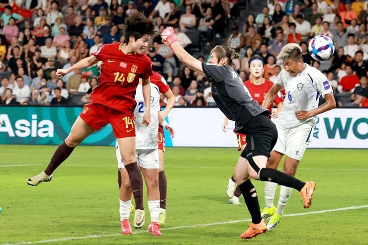 ĐT nữ Trung Quốc (áo đỏ) đặt mục tiêu giành HCV ở ASIAD 2026