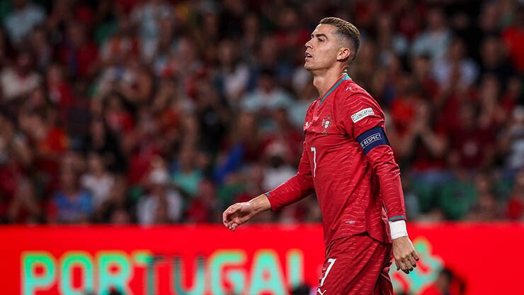 Thời gian của Ronaldo trong màu áo ĐT Bồ Đào Nha đang khép lại