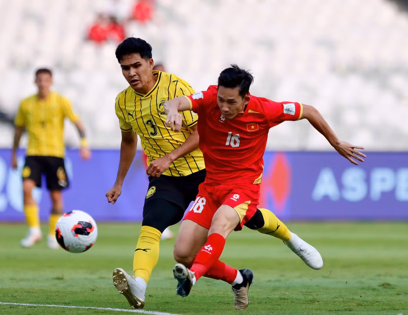 Thất bại ở FIFA ASEAN Cup là bài học để ban huấn luyện tính toán điểm rơi phong độ tốt hơn, nếu ASEAN Cup và FIFA ASEAN Cup tới vẫn diễn ra cách nhau một tháng.