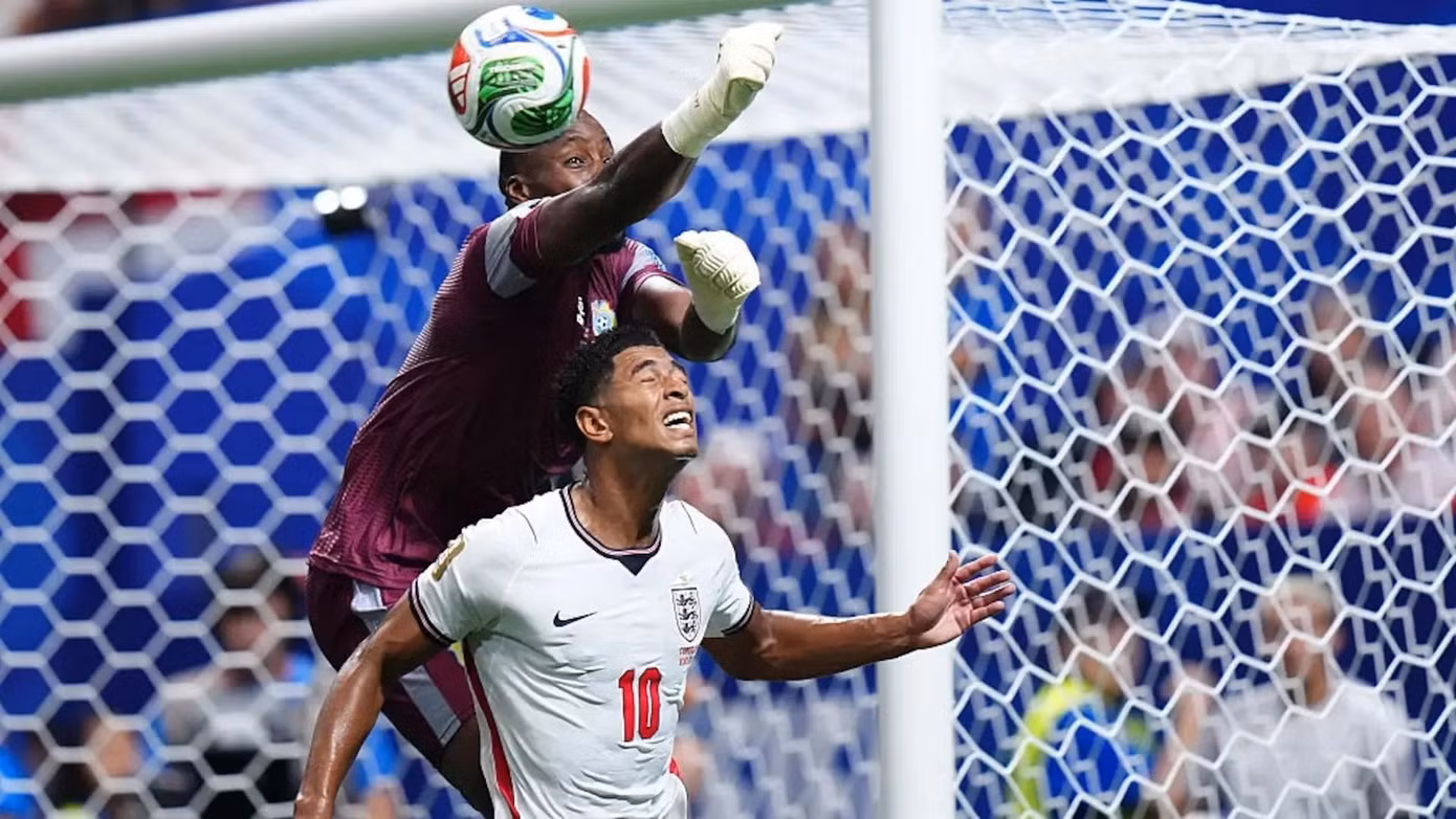Mpasi thi đấu xuất sắc ở trận gặp Anh tại vòng 1/16 World Cup 2026