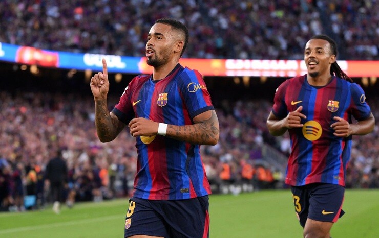 Jesus đạt hiệu suất 1,55 bàn/90 phút tại La Liga trong màu áo Barcelona mùa này
