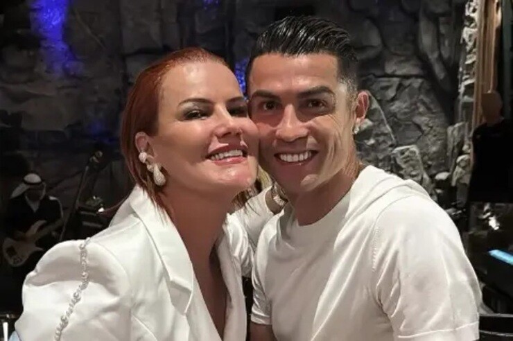Elma Aveiro và Ronaldo