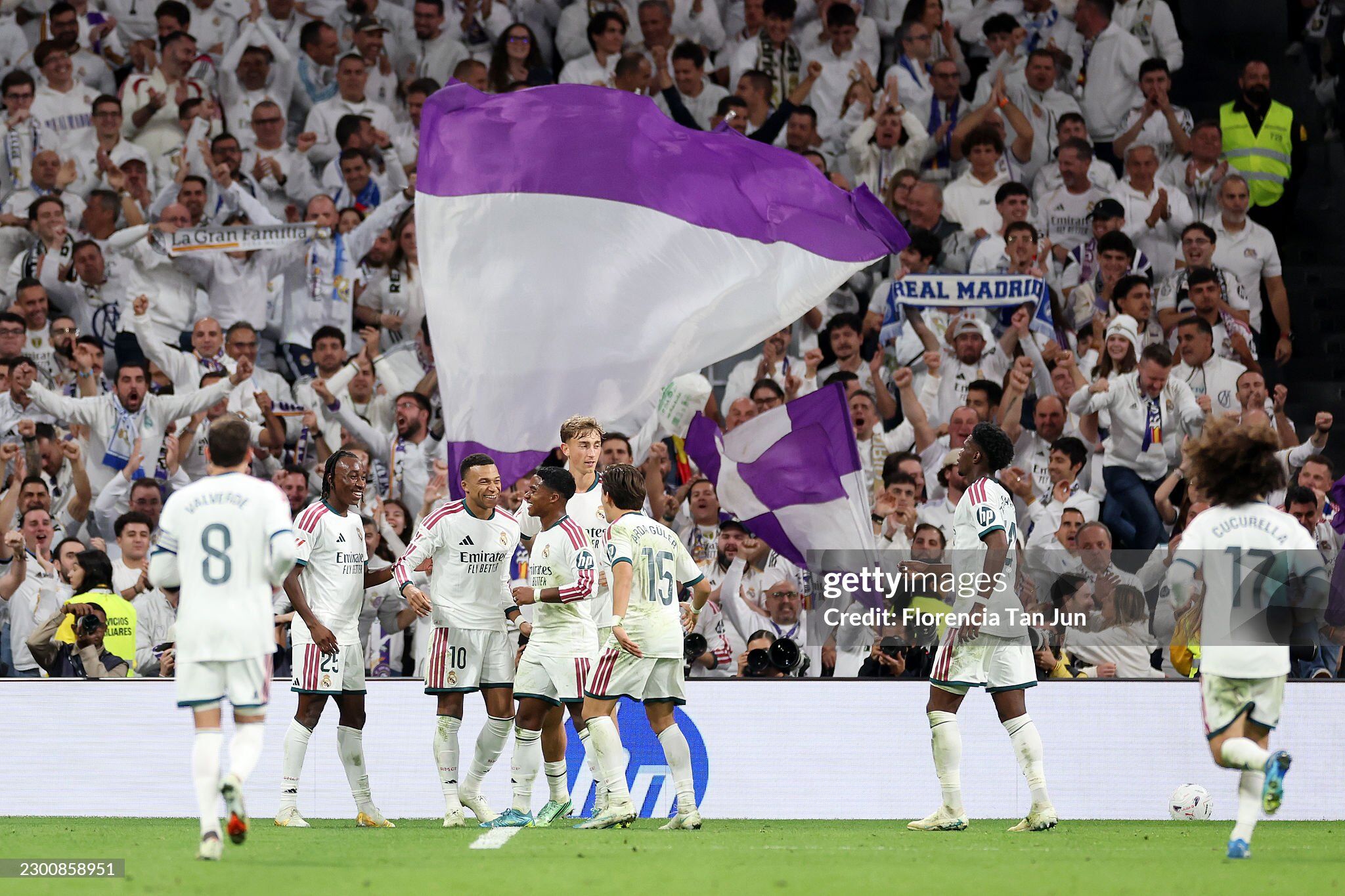Real Madrid chạy đà hoàn hảo cho trận Siêu kinh điển