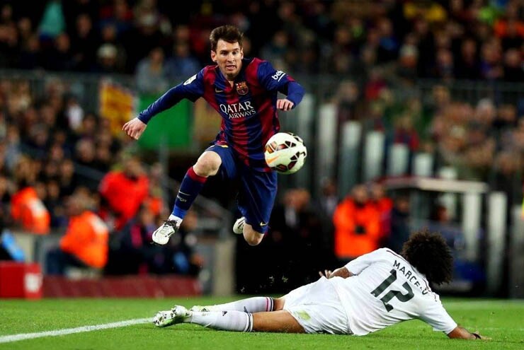 Ở thời kỳ đỉnh cao phong độ, Messi là cầu thủ rê bóng hay nhất thế giới