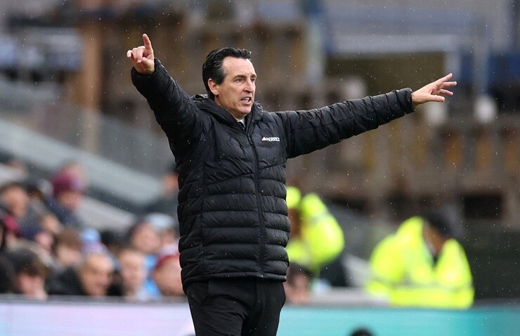 Emery vừa giúp Aston Villa đánh bại Man City 2-1 ở vòng 8 Premier League