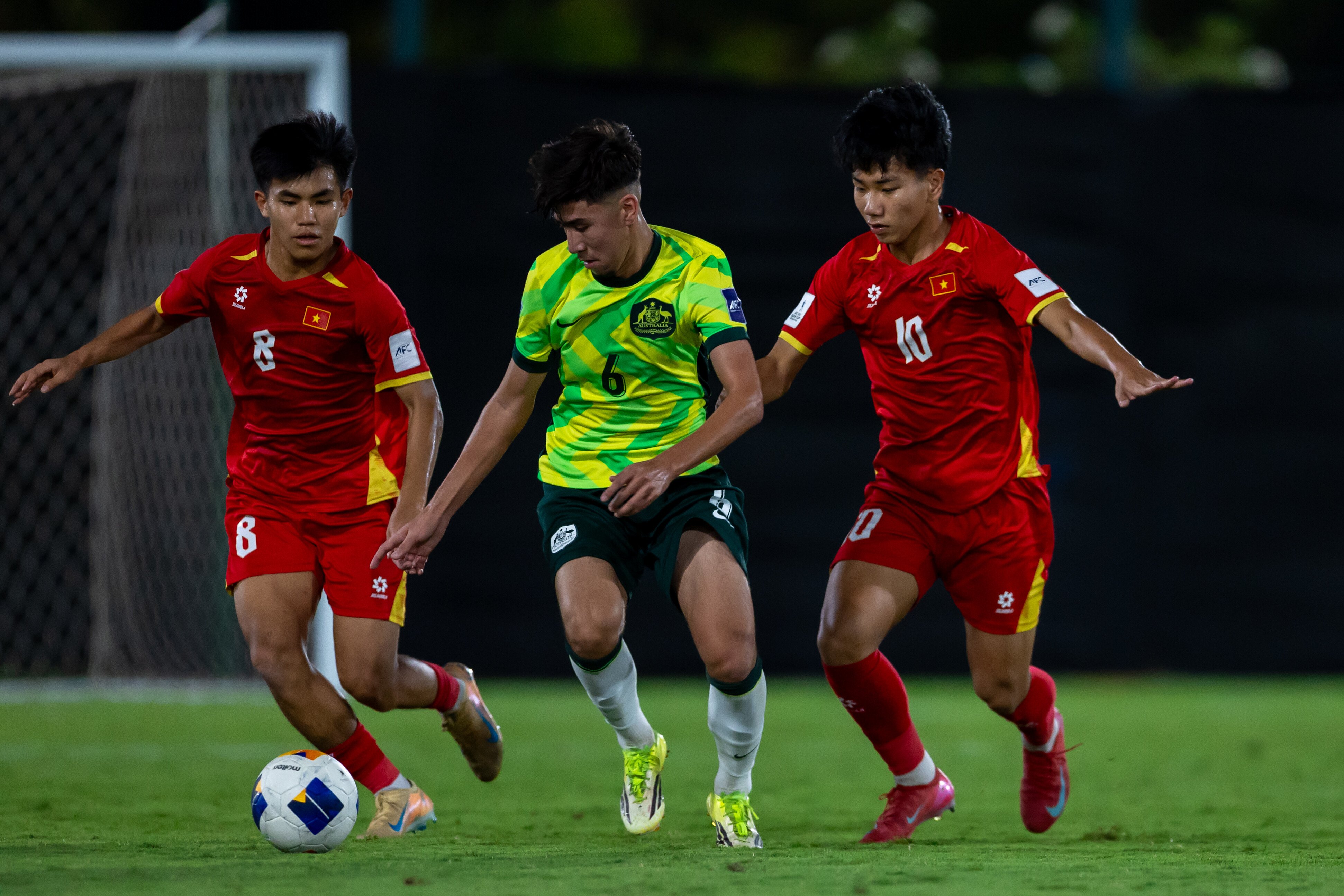 U17 Việt Nam so tài U17 Australia ở tứ kết: Tiếc nuối khoảnh khắc Sỹ Bách - Văn Dương - 8
