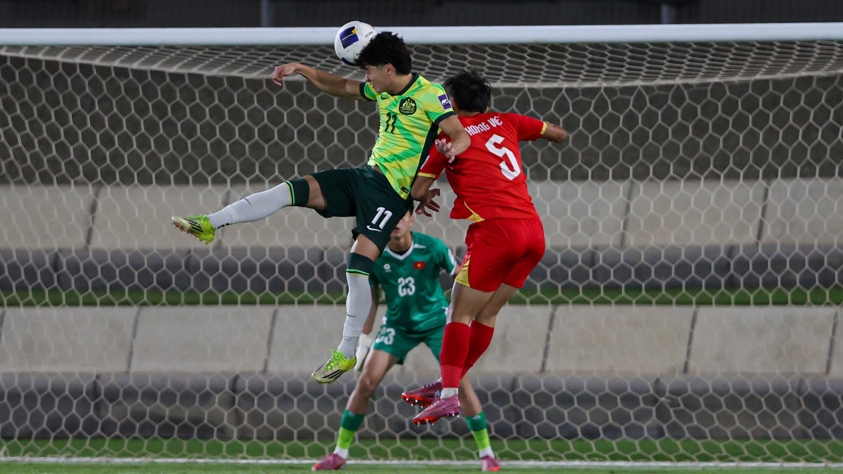 U17 Việt Nam so tài U17 Australia ở tứ kết: Tiếc nuối khoảnh khắc Sỹ Bách - Văn Dương - 5