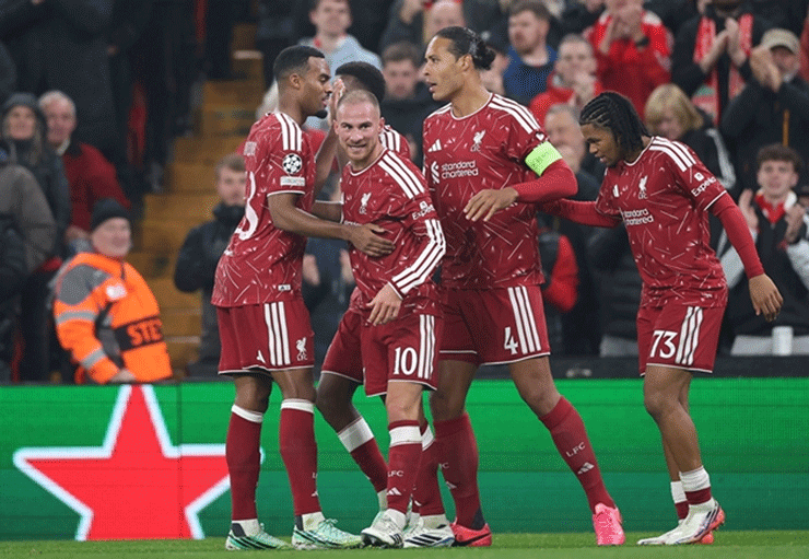 Liverpool thi đấu rực lửa với hệ thống pressing tầm cao đầy mạo hiểm.