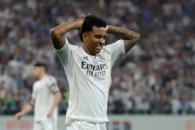 Rodrygo Goes đứt dây chằng chéo trước và rách sụn chêm ngoài đầu gối phải, không thể dự World Cup 2026. Ảnh: Marca