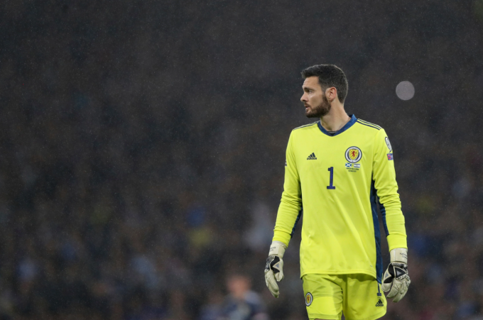 Thủ thành Craig Gordon trong trận Scotland gặp Israel tại vòng loại bảng F World Cup 2022 trên sân Hampden Park, Glasgow, Scotland ngày 9/10/2021. Ảnh: AP