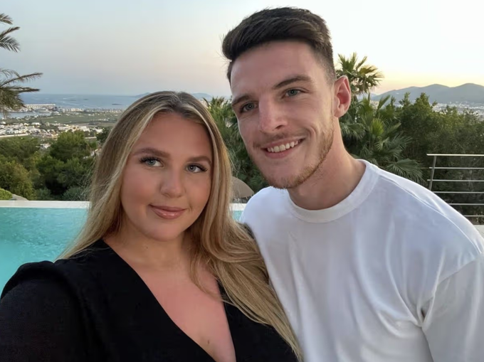 Lauren Fryer và bạn trai Declan Rice. Ảnh: laurenfryer_/Instagram