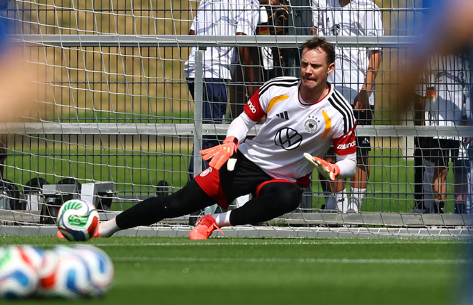 Thủ môn Manuel Neuer trong buổi tập của tuyển Đức tại trung tâm huấn luyện DFB Campus ở Frankfurt, Đức ngày 1/6, chuẩn bị cho World Cup 2026. Ảnh: Reuters