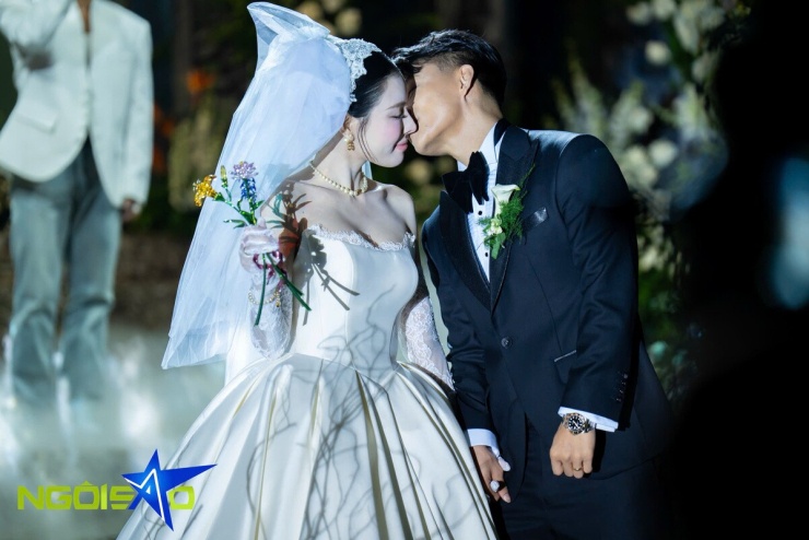 Văn Thanh nghẹn ngào nhớ cha trong ngày cưới - 3