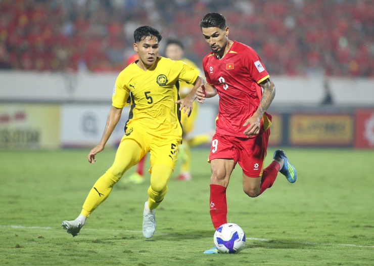 Tân binh Hoàng Hên cao 1m82