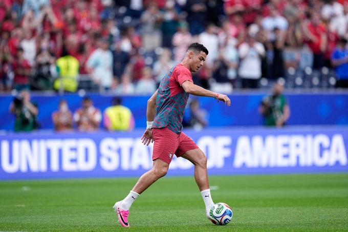 ronaldo-3-8005-1782231876.jpg