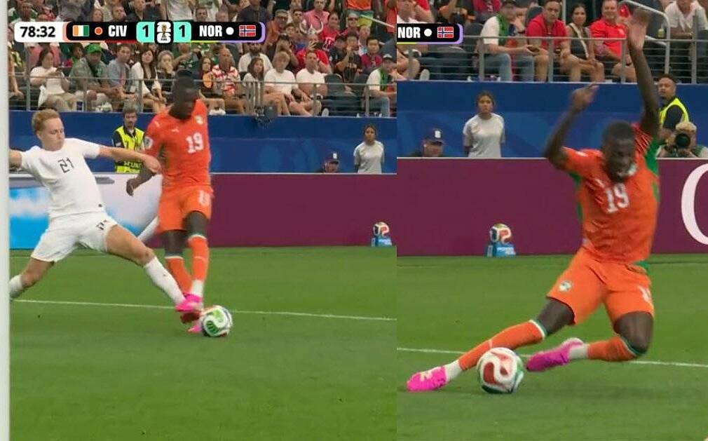 Schjelderup (áo trắng) va chạm với Pepe ở phút 77 trận Na Uy 2-1 Bờ Biển Ngà, ở vòng 1/16 World Cup 2026, tại Arlington, Mỹ tối 30/6. Ảnh chụp màn hình DAZN