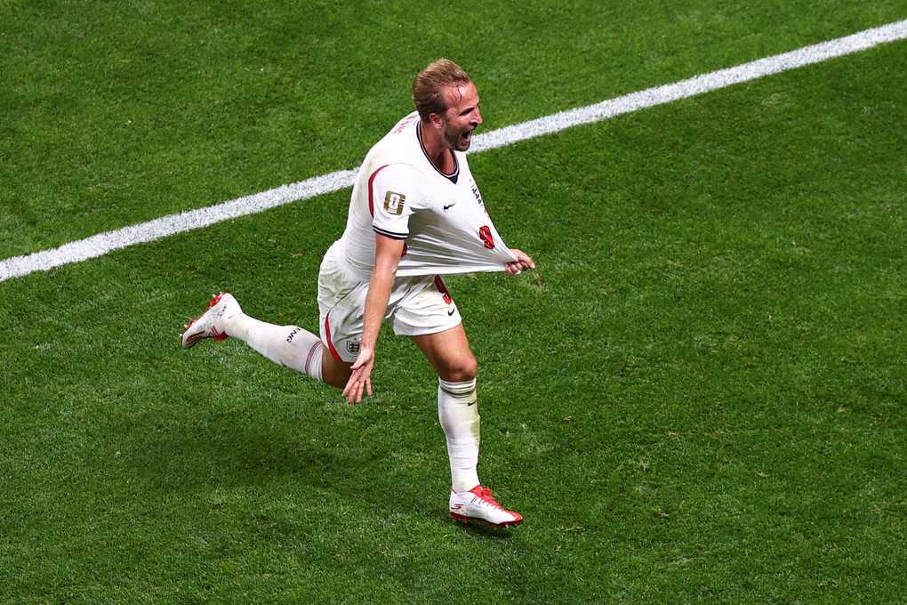 Harry Kane mừng bàn ấn định chiến thắng 2-1 cho Anh trước CHDC Congo ở vòng 1/16 World Cup trên sân Atlanta, Mỹ ngày 1/7/2026. Ảnh: AP