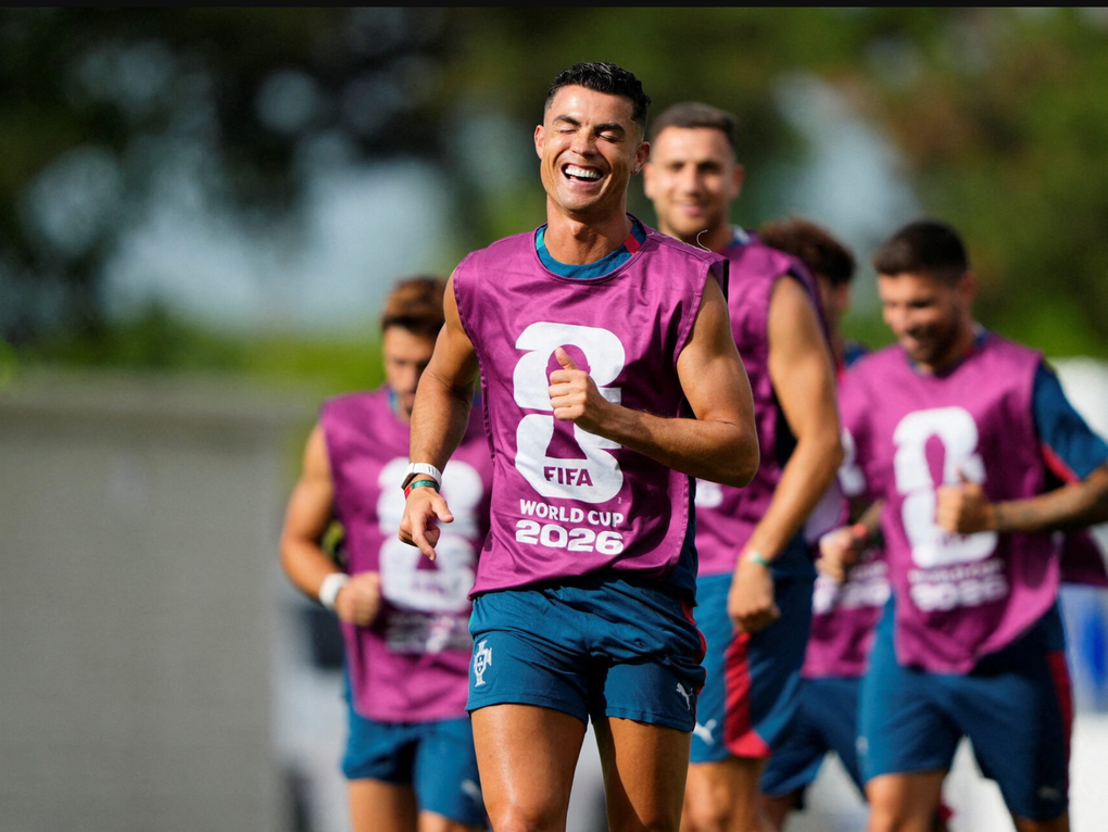 Cristiano Ronaldo trong buổi tập luyện của Bồ Đào Nha ở Centennial Park, Toronto, Canada ngày 1/7/2026. Ảnh: Reuters