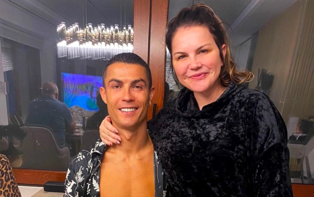 Ảnh Katia Aveiro (phải) và em trai Cristiano Ronaldo được đăng trên Instagram của Katia tháng 4/2022.