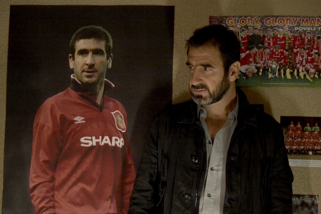 Eric Cantona trong phim Looking for Eric (2009). Ảnh: Sixteen Films
