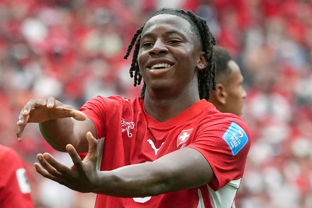 Johan Manzambi mừng bàn trong trận Thụy Sĩ thắng Canada 2-1 ở lượt ba bảng B World Cup 2026 trên sân Vancouver, Canada ngày 2/7. Ảnh: AP