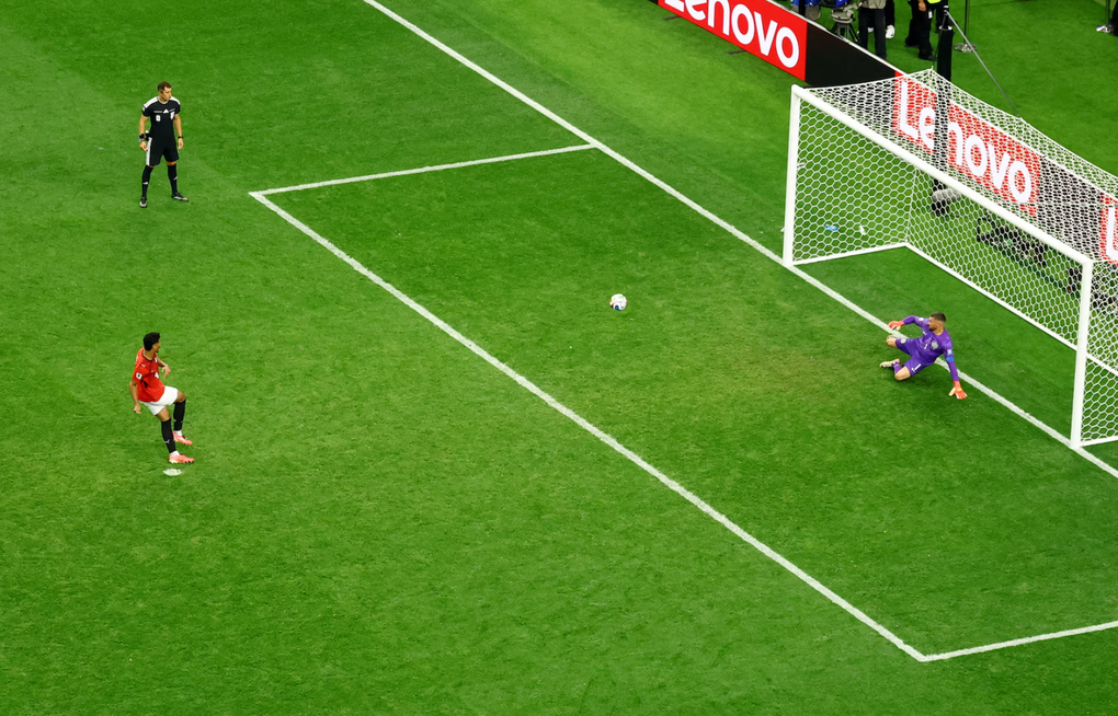 Cú đá luân lưu quyết định của Hossam Abdelmaguid trong trận Australia – Ai Cập ở vòng 1/16 World Cup 2026 trên sân AT&T, Dallas, Texas, Mỹ ngày 3/7/2026. Ảnh: Reuters