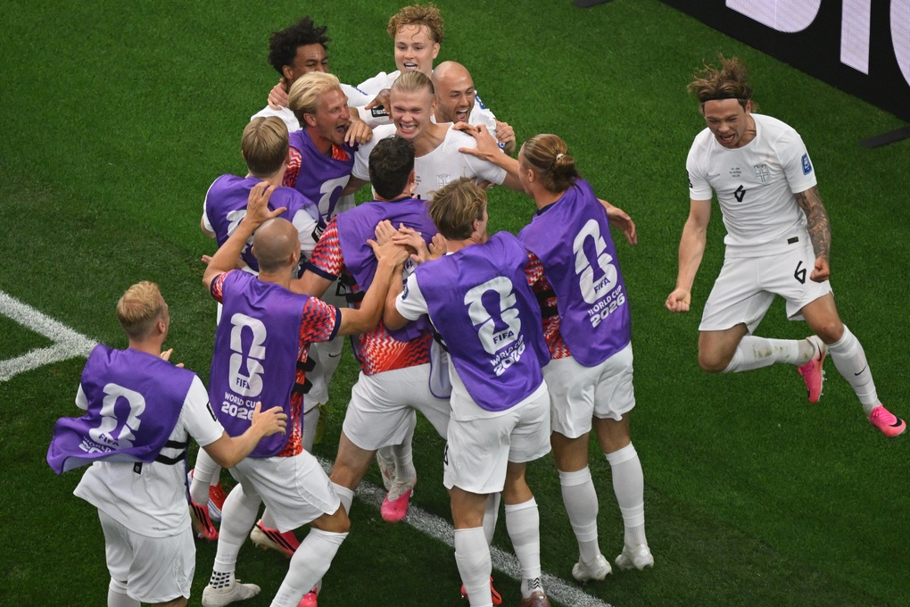 Cầu thủ Na Uy mừng bàn thắng của Erling Haaland ở phút 86 ấn định chiến thắng 2-1 trước Bờ Biển Ngà ở vòng 1/16 World Cup 2026, trên sân Dallas tại Mỹ, ngày 30/6/2026. Ảnh: AP