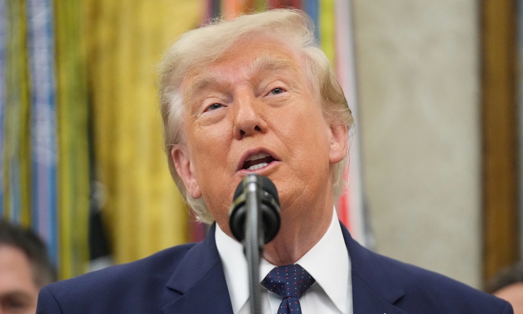 Tổng thống Mỹ Donald Trump tại Phòng Bầu dục, Nhà Trắng, ngày 6/7. Ảnh: AP