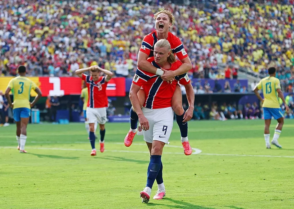 Halaand ăn mừng bàn thắng trong trận Na Uy hạ Brazil ở vòng 1/8 World Cup 2026, trên sân MetLife, New Jersey, Mỹ ngày 5/7/2026. Ảnh: Reuters