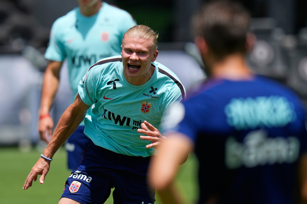 Erling Haaland trong buổi tập của Na Uy trước trận gặp Anh ở tứ kết World Cup 2026 tại Fort Lauderdale, Florida, Mỹ ngày 8/7/2026. Ảnh: AP