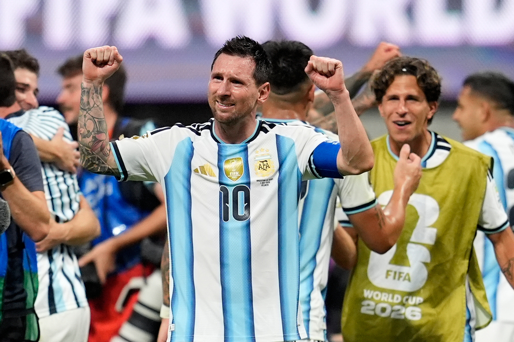 Messi khóc sau trận Argentina gặp Ai Cập ở vòng 1/8 World Cup 2026 trên sân Atlanta, bang Georgia, Mỹ, ngày 7/7/2026. Ảnh: AP