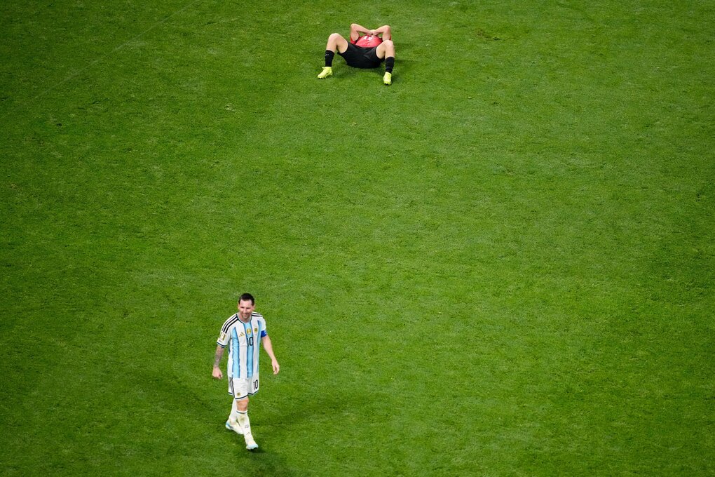 Messi vui mừng sau trận Argentina thắng Ai Cập 3-2 ở vòng 1/8 World Cup 2026 trên sân Mercedes-Benz, Atlanta, bang Georgia, Mỹ ngày 7/7. Ảnh: AP