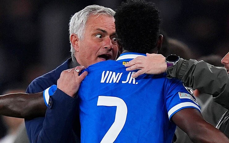 Vinicius và HLV Mourinho tồn tại mâu thuẫn?