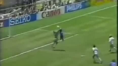 Maradona ghi "Bàn tay của Chúa" năm 1986