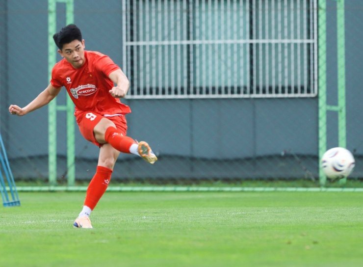 Đình Bắc quyết tâm có được phong độ tốt nhất tại ASEAN Cup 2026. Ảnh: VFF
