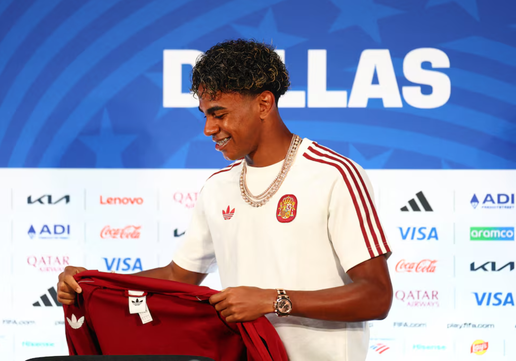 Lamine Yamal trong buổi họp báo trước trận Tây Ban Nha gặp Pháp ở bán kết World Cup 2026 tại sân Dallas, Arlington, Texas, Mỹ ngày 14/7/2026. Ảnh: Reuters