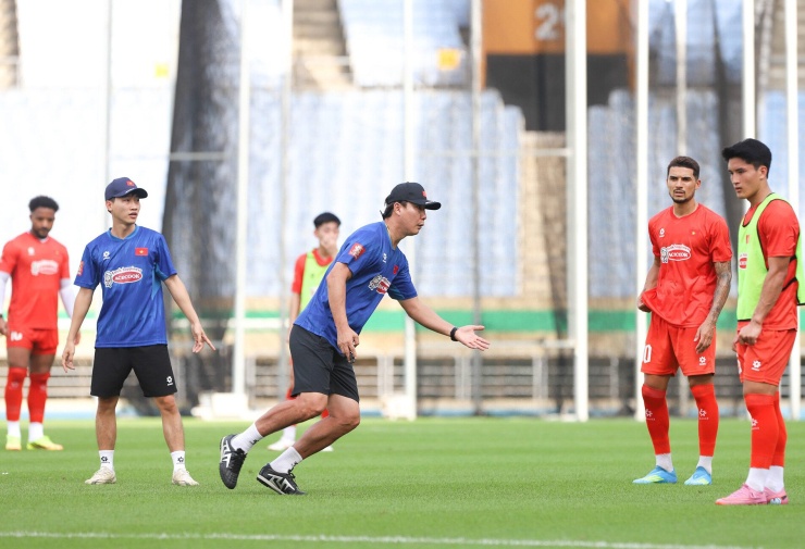 HLV Kim Sang Sik giấu bài cho ASEAN Cup 2026. Ảnh: VFF