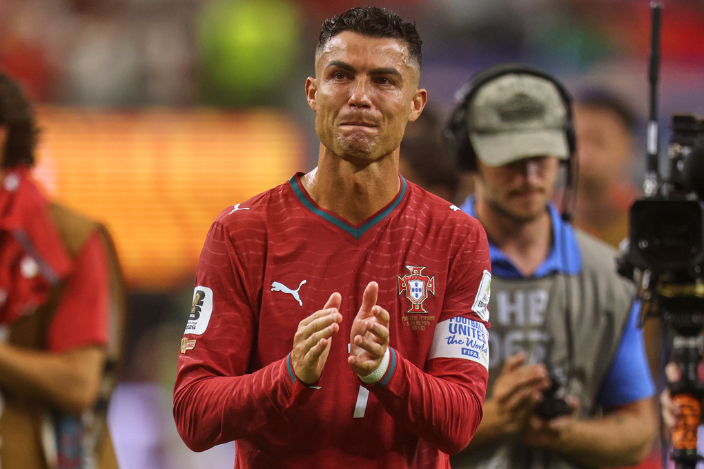 Cristiano Ronaldo khóc sau trận Bồ Đào Nha gặp Tây Ban Nha tại vòng 1/8 World Cup 2026 trên sân Dallas, Texas, Mỹ, ngày 6/7/2026. Ảnh: AP