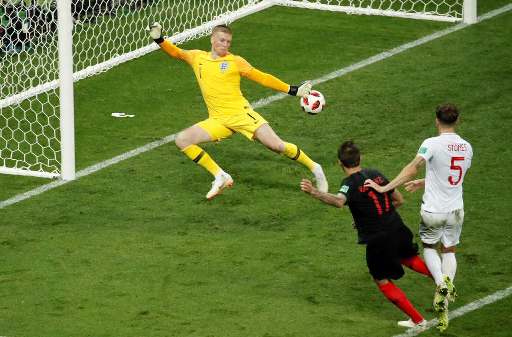 Mario Mandzukic ghi bàn ấn định tỷ số trong trận Croatia thắng Anh 2-1 ở bán kết World Cup 2018 trên sân Luzhniki, Nga ngày 12/7/2018. Ảnh: Reuters