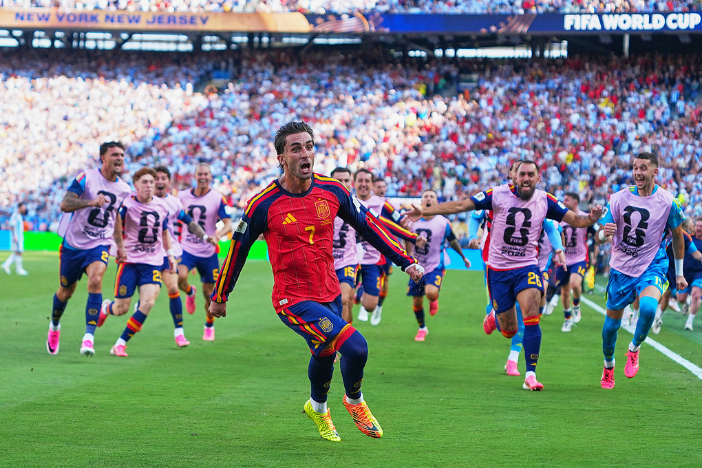 Ferran Torres (số 7) mừng bàn thắng duy nhất trong trận chung kết World Cup 2026 giữa Tây Ban Nha và Argentina tại East Rutherford, bang New Jersey, Mỹ, ngày 19/7/2026. Ảnh: AP