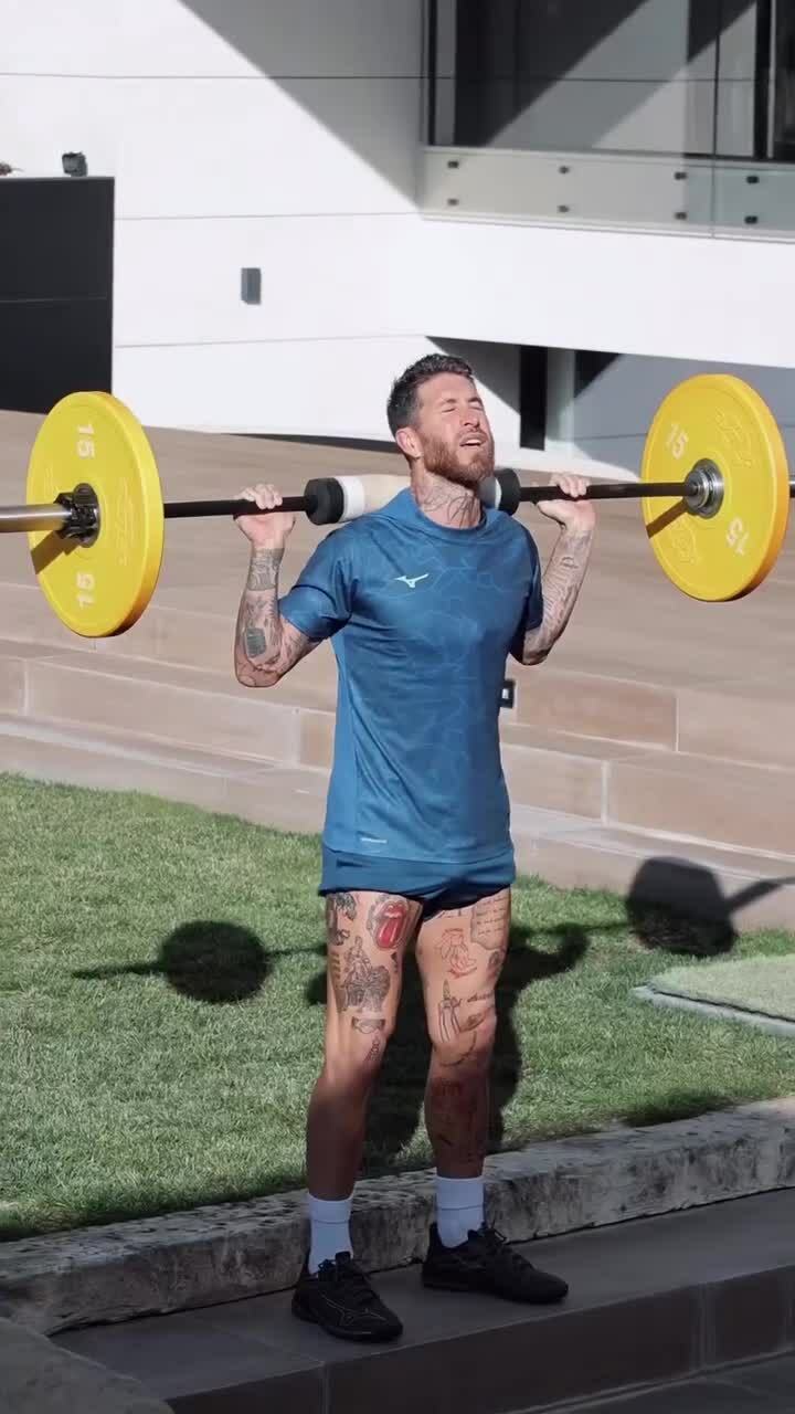 Sergio Ramos luyện thể lực