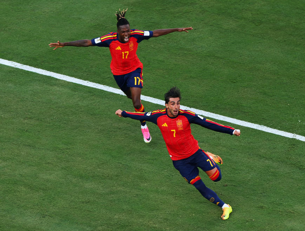 Ferran Torres (số 7) ăn mừng bàn thắng trong trận chung kết World Cup 2026 giữa Tây Ban Nha và Argentina trên sân MetLife, New Jersey, Mỹ ngày 19/7/2026. Ảnh: Reuters