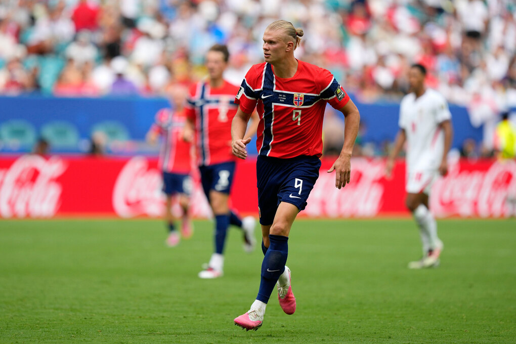 Tiền đạo Erling Haaland của Na Uy trong trận tứ kết World Cup 2026 gặp tuyển Anh tại Miami Gardens (bang Florida, Mỹ) ngày 11/7/2026. Ảnh: AP