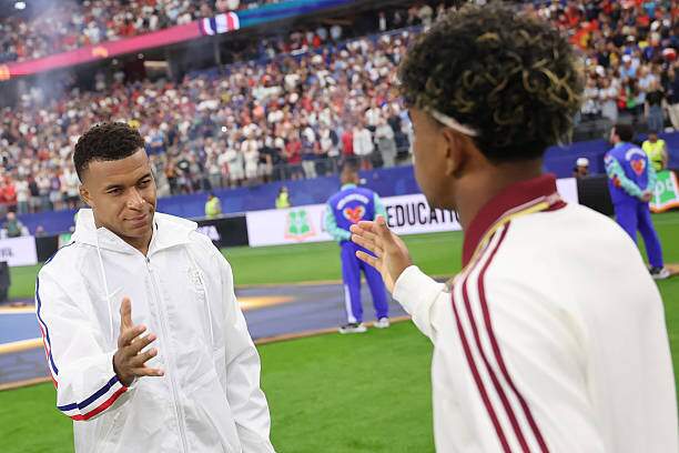 Nhiều người nói gặp phải Yamal là "dớp" của Mbappe