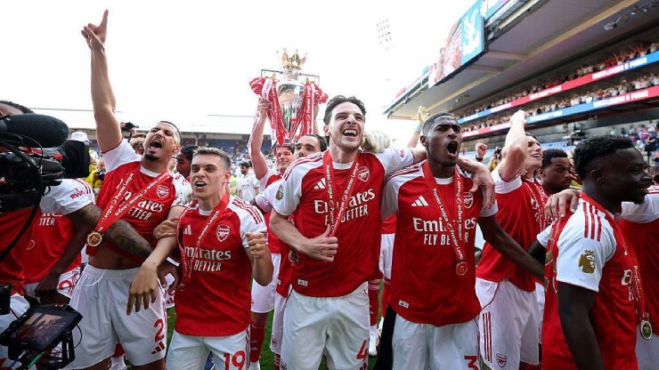 Arsenal có khoảng gần 1 tháng chuẩn bị cho trận tranh Siêu cúp Anh